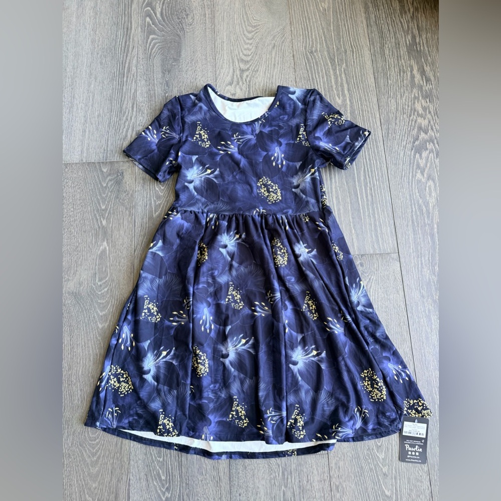 Pawlie Dark Flowers Short Sleeve Skater Dress Knee Length Side Pockets